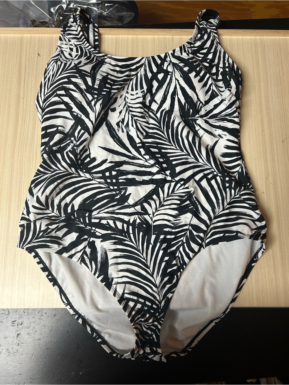 OP Black & White Palm-Print One-Piece Swimwear